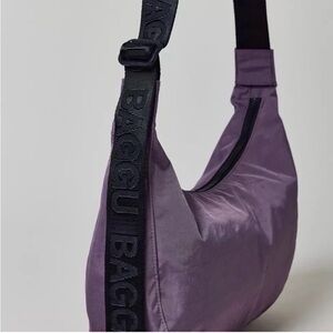BAGGU U/O Exclusive Medium Crescent Nylon Bag with Logo Strap
